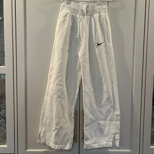 Nike Womens White Joggers